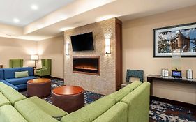 Comfort Inn & Suites Ames Near Isu Campus